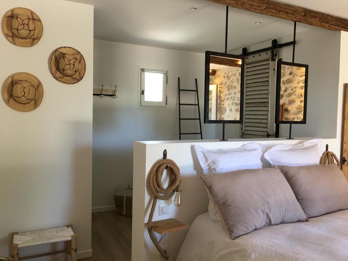 La Bergerie De Cigalon Bed and Breakfast Mouries Esterno foto